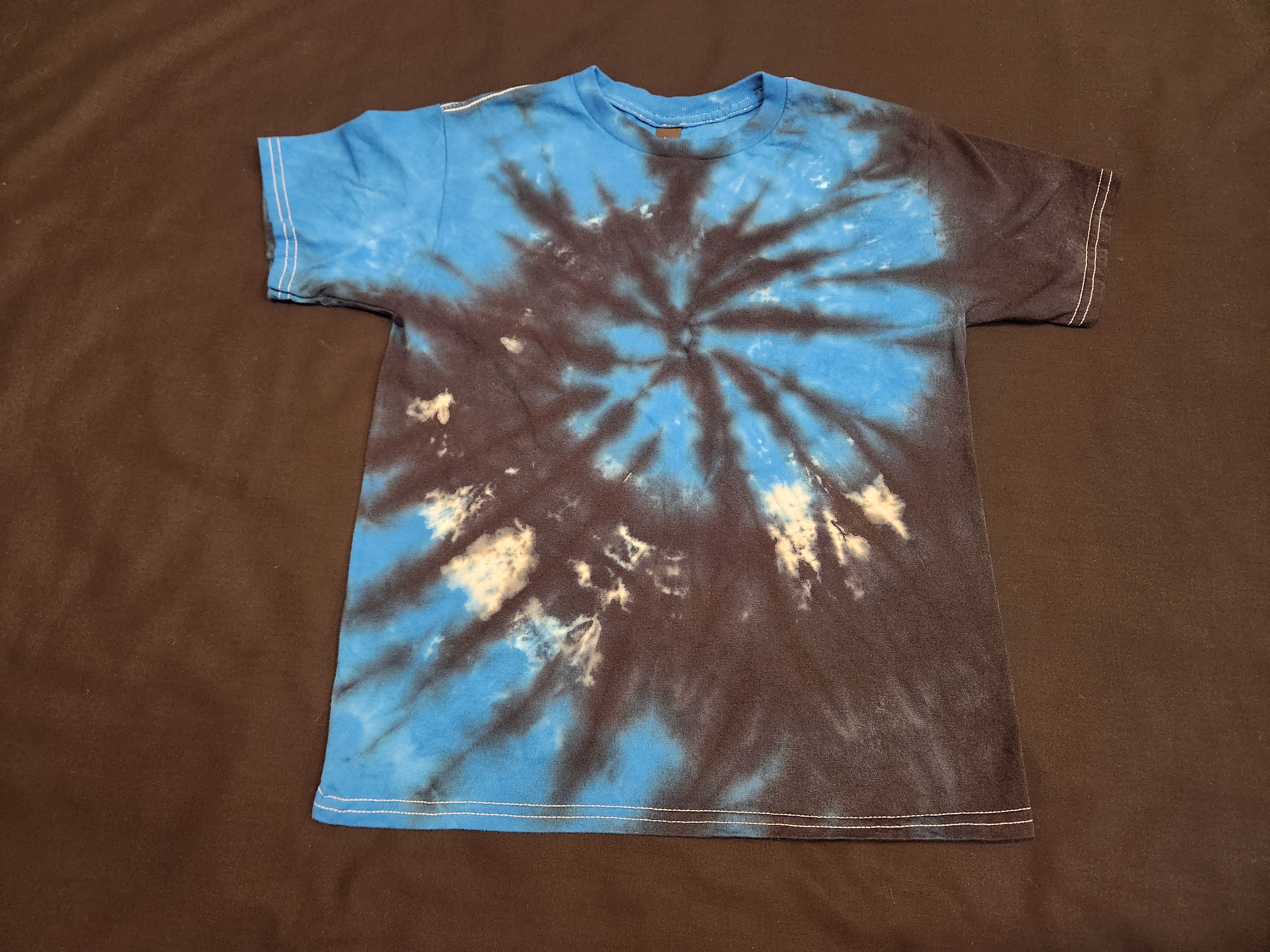 Youth Medium Short Sleeve Shirt