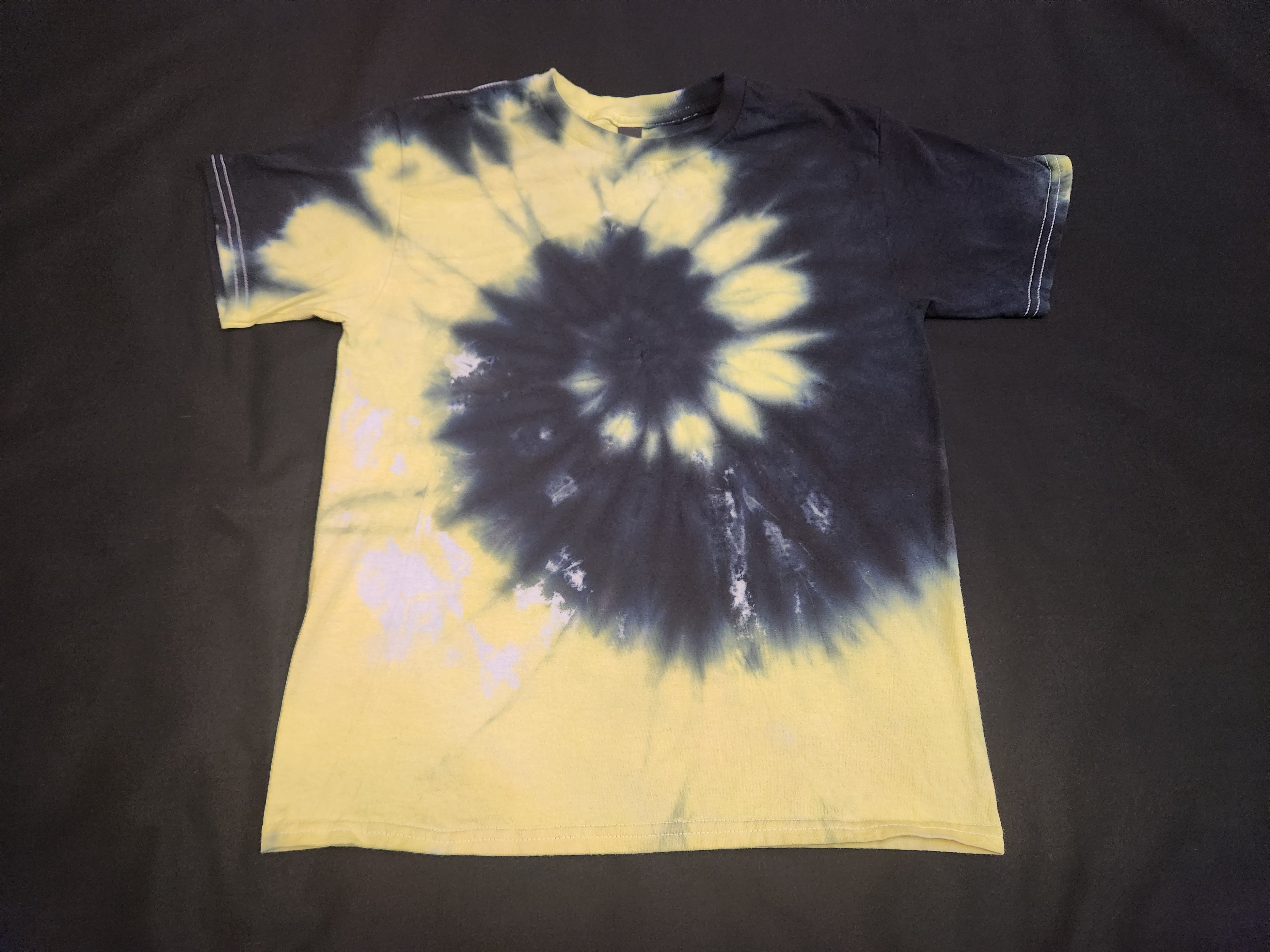 Youth Medium Short Sleeve Shirt