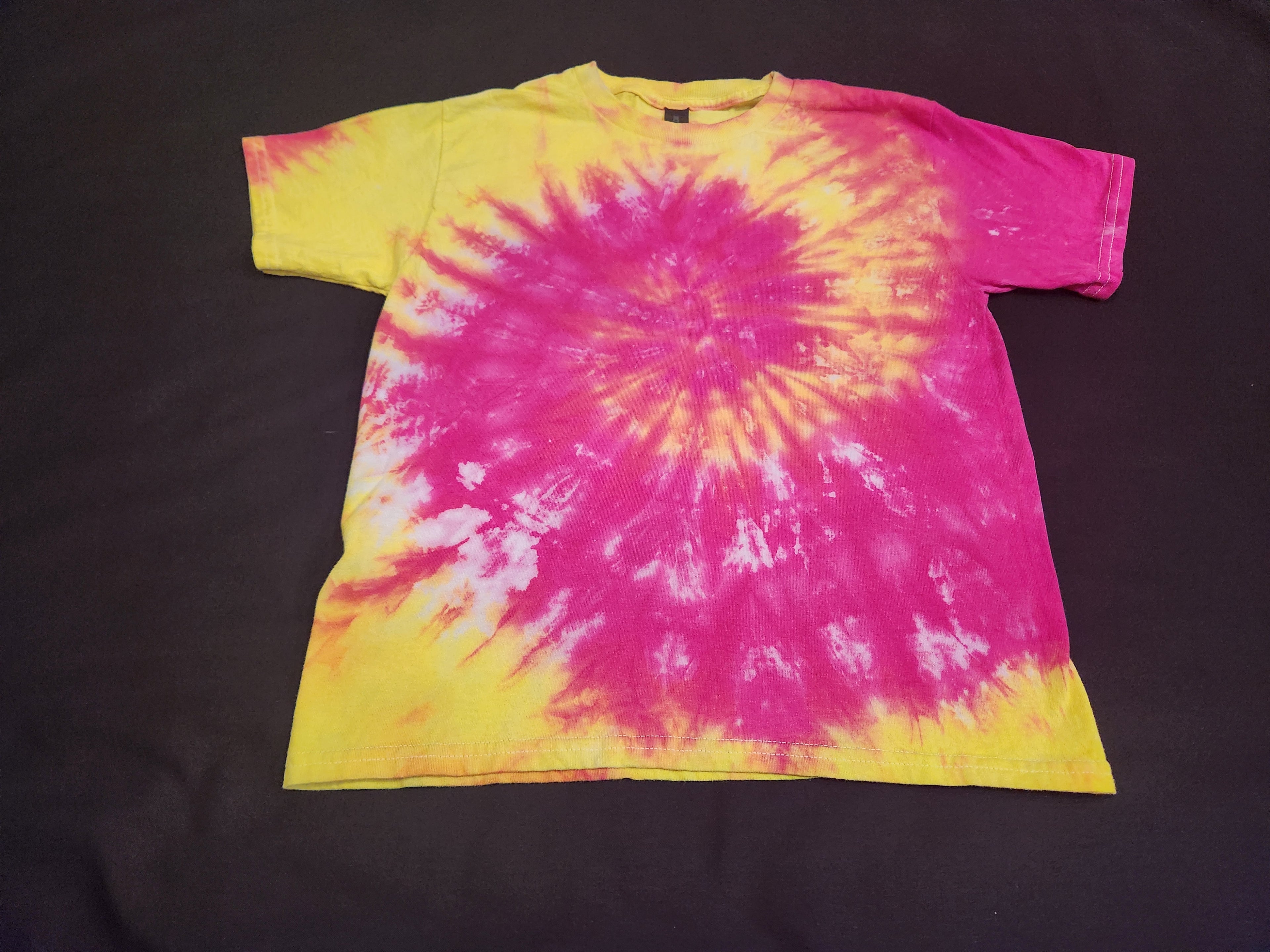 Youth Medium Short Sleeve Shirt