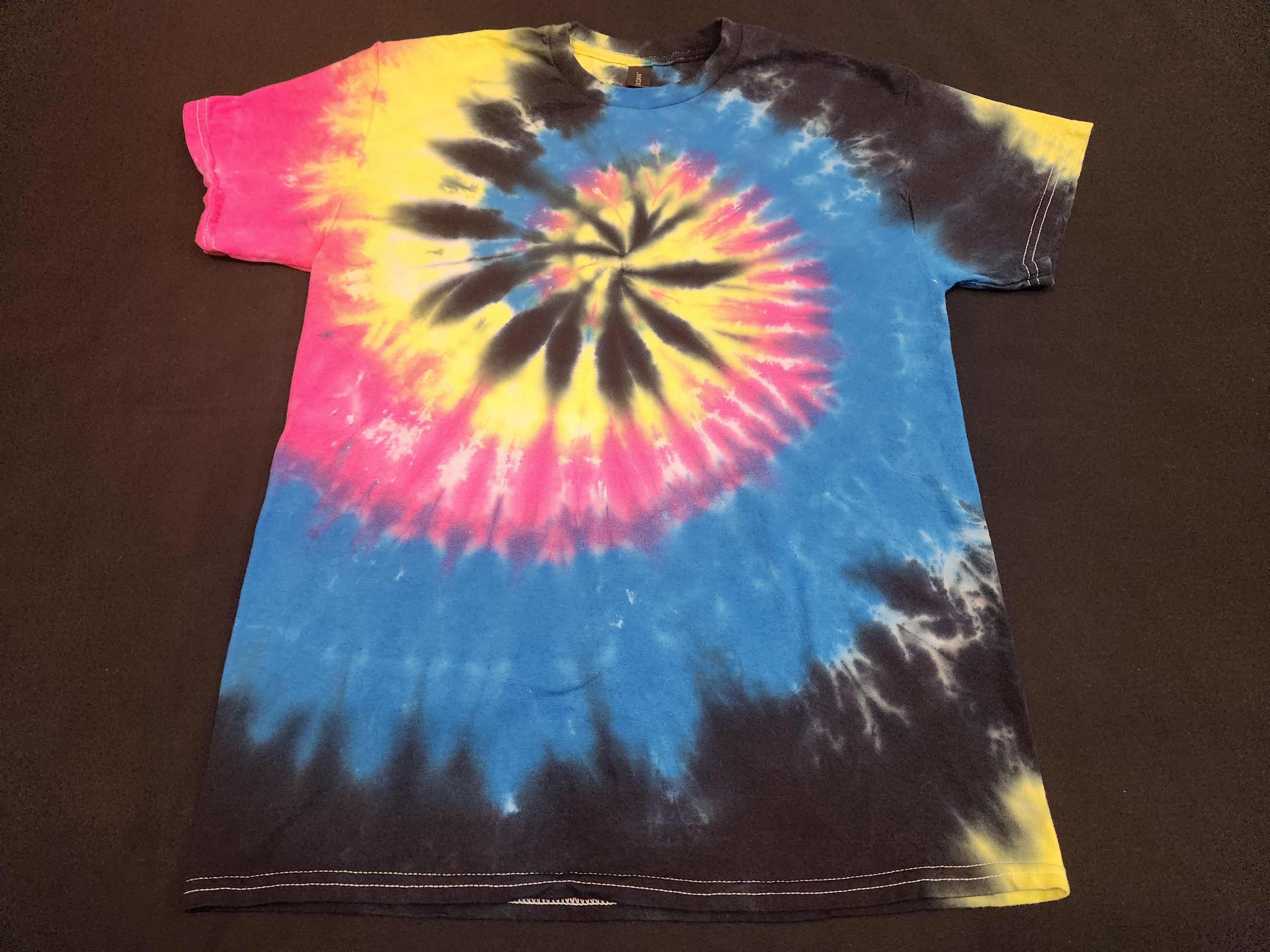 Adult Medium Short Sleeve Shirt